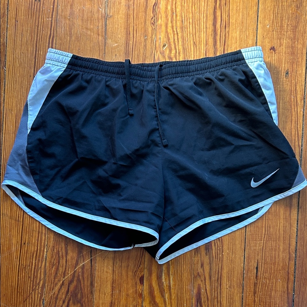 Nike Women's Athletic Shorts in Black and Gray